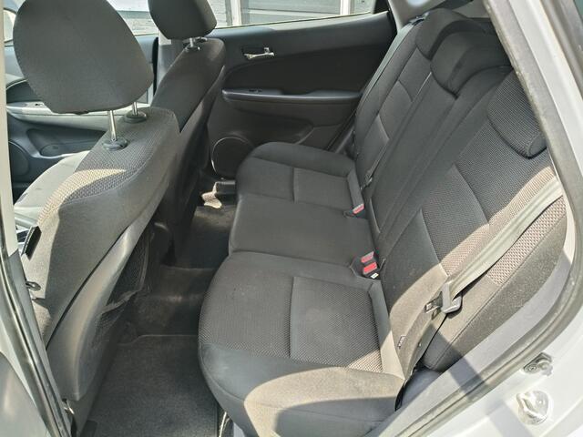 Hyundai I 30 1.6i Dynamic Business nw APK Parkeersensoren Goed onderhouden