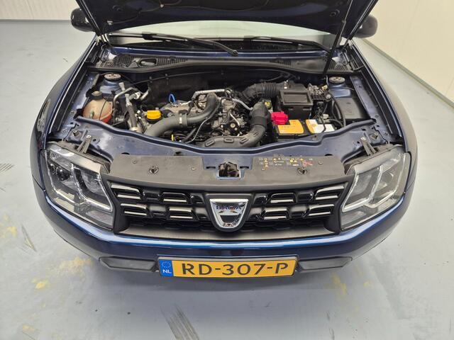 Dacia Duster 1.2 TCe 4x2 Blackshadow Navi Airco CruiseControl Alu Trekhaak