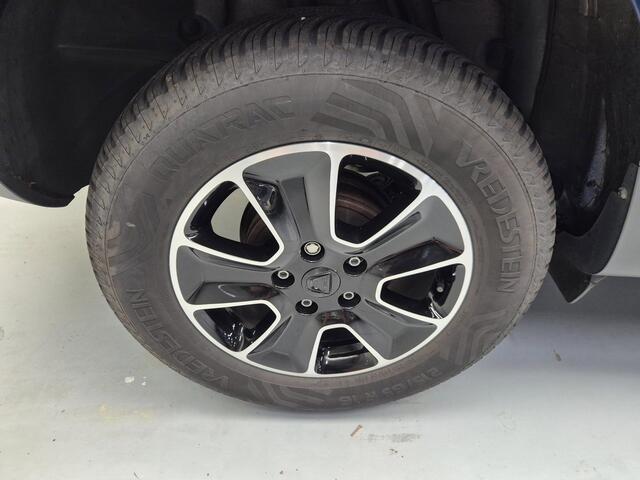 Dacia Duster 1.2 TCe 4x2 Blackshadow Navi Airco CruiseControl Alu Trekhaak