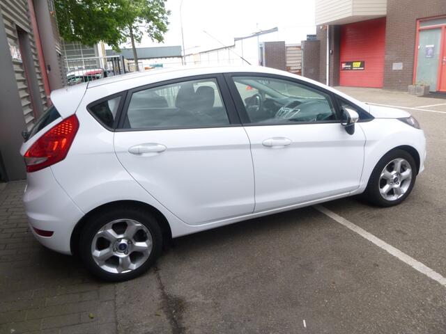 Ford Fiesta 1.25 Titanium,5deurs,AIRCO,etc.TOPSTAAT