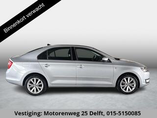 SKODA RAPID 1.4 TSI AUTOMAAT 120 PK ELEGANCE 100% ONDERHOUDEN NAVIGATIE. STOELVERWARMING.