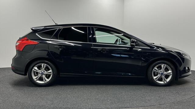 Ford Focus 1.0 EcoBoost Edition Plus ECC TREKHAAK STOELVERWARMING.