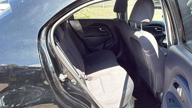 KIA RIO 1.2 CVVT ExecutiveLine Blackline Navi Camera Huurkoop Inruil APK Garantie