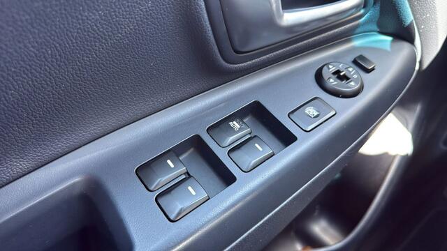 KIA RIO 1.2 CVVT ExecutiveLine Blackline Navi Camera Huurkoop Inruil APK Garantie