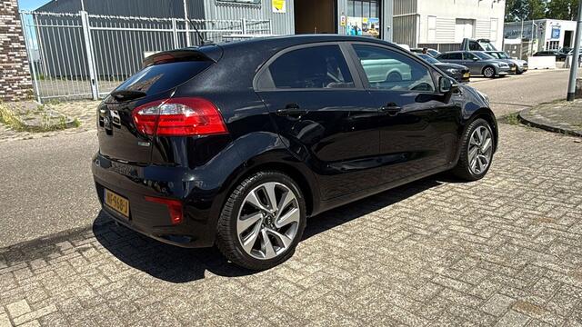 KIA RIO 1.2 CVVT ExecutiveLine Blackline Navi Camera Huurkoop Inruil APK Garantie