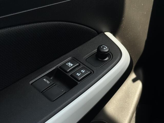 Suzuki Swift 1.2 Select Smart Hybrid Apple Carplay/Android Auto