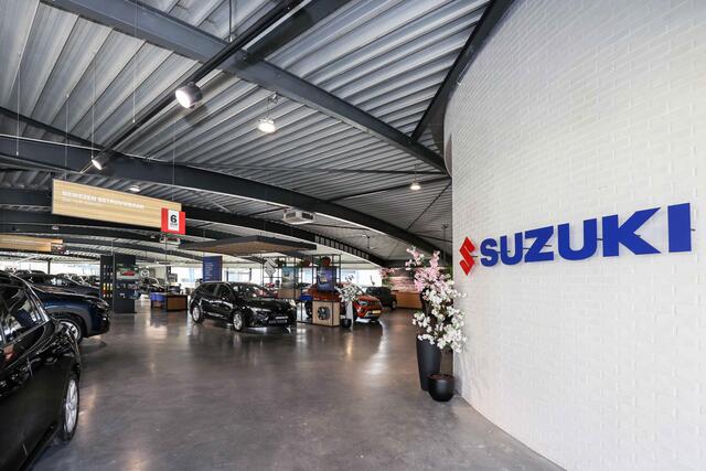 Suzuki Swift 1.2 Select Smart Hybrid Apple Carplay/Android Auto