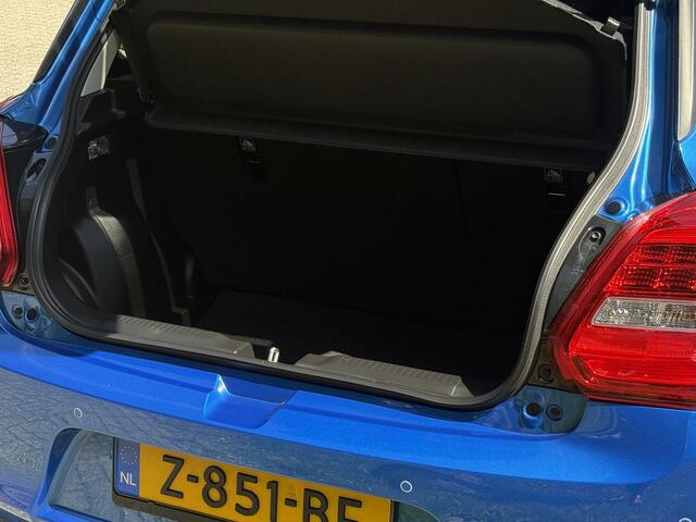 Suzuki Swift 1.2 Select Smart Hybrid Apple Carplay/Android Auto