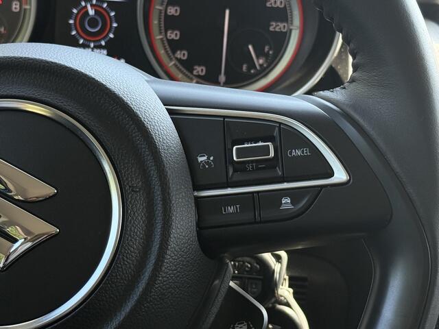 Suzuki Swift 1.2 Select Smart Hybrid Apple Carplay/Android Auto