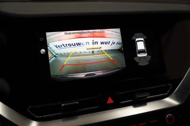 KIA E-Niro ExecutiveLine 64 kWh 3-fase [ Leder JBL Adapt.cruise LED ]
