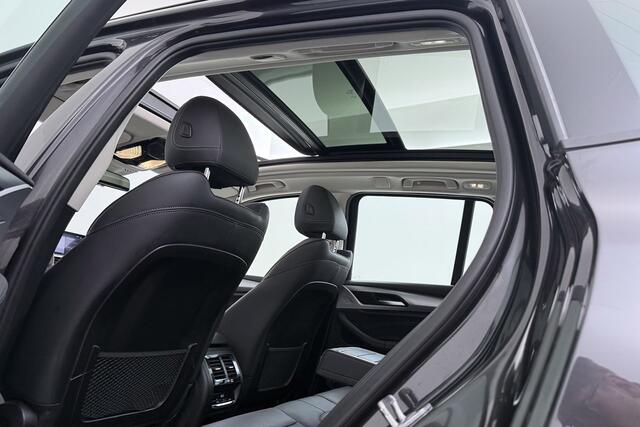 BMW X3 30e eDrive Edition | Uitklap Trekhaak | Panoramadak | CarPlay | Org NL | Sportstoelen | Digital Cockpit | Stoelverwarming |