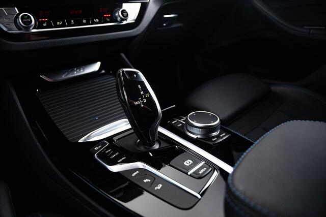 BMW X3 xDrive30e High Executive Trekhaak - Elektrische verwarmde/verstelbare stoelen - Stuurwielrand verwarmd - Hifi - Grootlichtassistent - PDC vor/achte