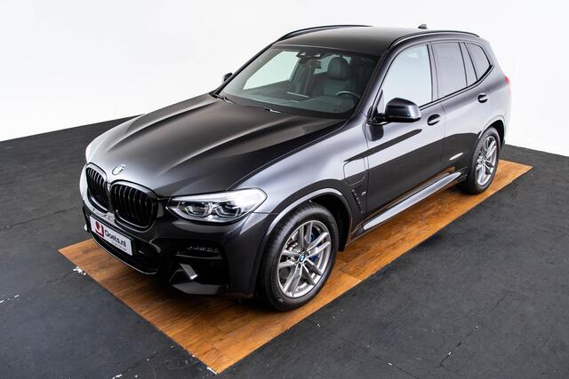 BMW X3 xDrive30e High Executive Trekhaak - Elektrische verwarmde/verstelbare stoelen - Stuurwielrand verwarmd - Hifi - Grootlichtassistent - PDC vor/achte