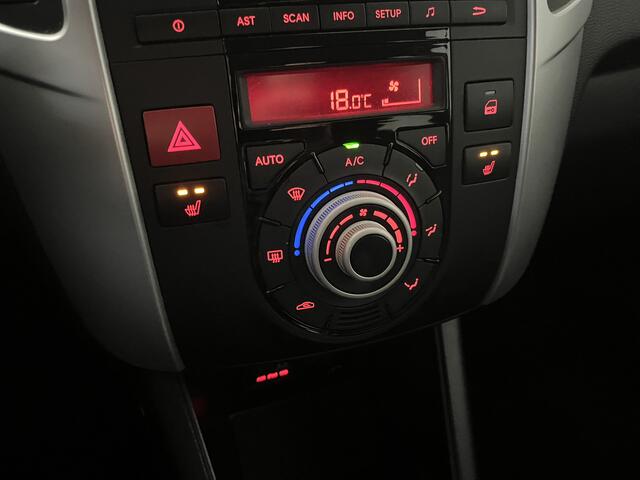 KIA Venga 1.4 CVVT ExecutiveLine AIRCO/KEYLESS/PDC/ELEK.PAKKET