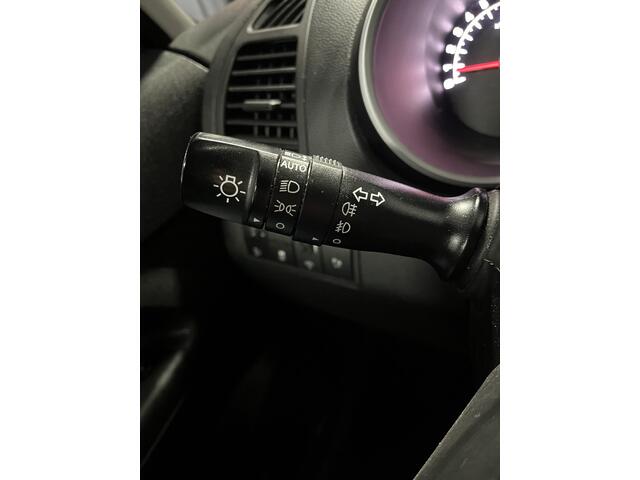 KIA Venga 1.4 CVVT ExecutiveLine AIRCO/KEYLESS/PDC/ELEK.PAKKET