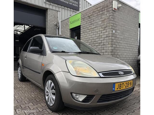 Ford Fiesta 1.4-16V Ambiente / AUTOMAAT / 3DRS / N.A.P