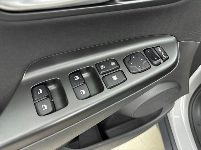 Hyundai Kona 1.6 GDI HEV Fashion | Achteruitrij camera | Cruise control | Head up display | Navigatie |