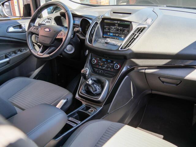 Ford C-MAX 1.0 126PK Titanium | TREKHAAK | NAVIGATIE |