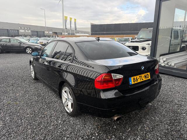 BMW 3-Serie 320i AIRCOAPK6BAKSEDAN