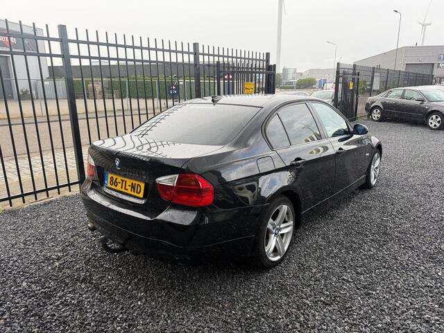 BMW 3-Serie 320i AIRCOAPK6BAKSEDAN