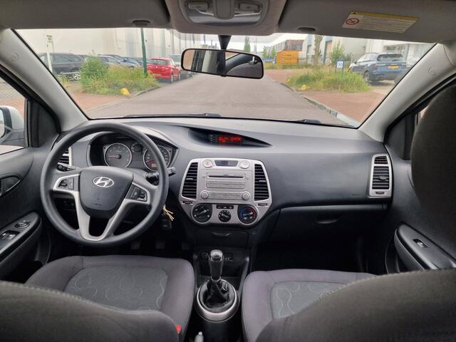 Hyundai I 20 1.4i DynamicVersion AIRCO ELEC.PAKET 2 X SLEUTELS