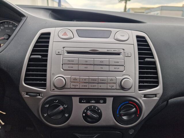 Hyundai I 20 1.4i DynamicVersion AIRCO ELEC.PAKET 2 X SLEUTELS