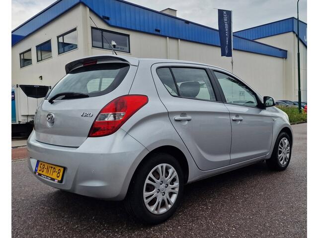 Hyundai I 20 1.4i DynamicVersion AIRCO ELEC.PAKET 2 X SLEUTELS