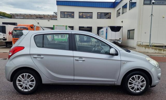 Hyundai I 20 1.4i DynamicVersion AIRCO ELEC.PAKET 2 X SLEUTELS
