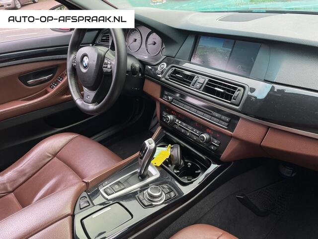 BMW 5-Serie 523i High Executive M-pakket Navi Leer Clima Cruise