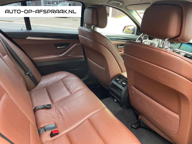 BMW 5-Serie 523i High Executive M-pakket Navi Leer Clima Cruise