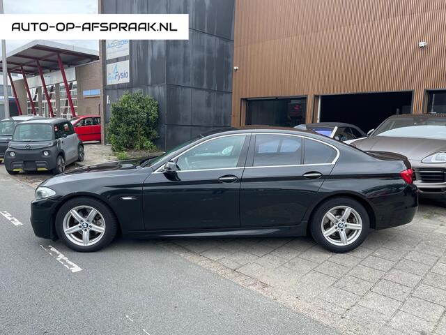 BMW 5-Serie 523i High Executive M-pakket Navi Leer Clima Cruise
