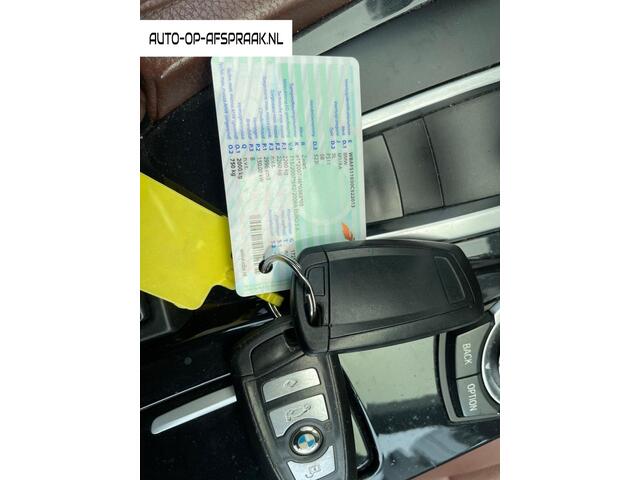 BMW 5-Serie 523i High Executive M-pakket Navi Leer Clima Cruise