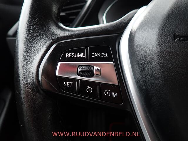 BMW 1-Serie 118i SPORTLINE / CRUISE / STOELVERWARMING / SPORTSTOEL / 17''
