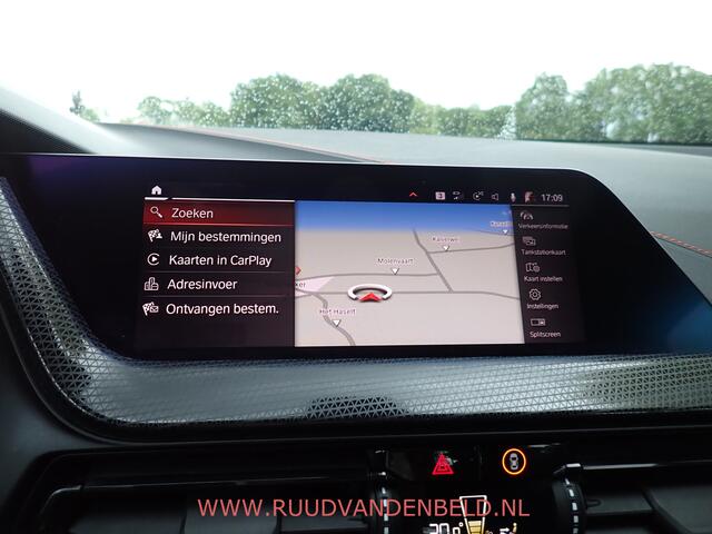 BMW 1-Serie 118i SPORTLINE / CRUISE / STOELVERWARMING / SPORTSTOEL / 17''