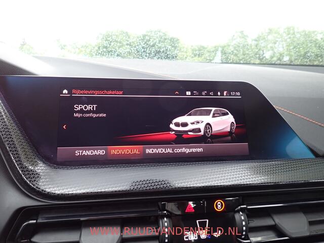 BMW 1-Serie 118i SPORTLINE / CRUISE / STOELVERWARMING / SPORTSTOEL / 17''