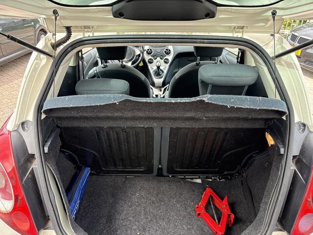 Ford KA 1.2 Titanium AIRCO