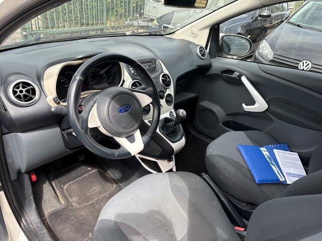 Ford KA 1.2 Titanium AIRCO