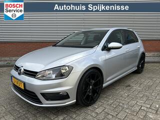 Volkswagen Golf VII