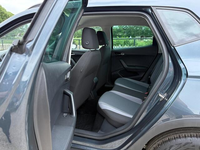 Seat Arona 1.0 TSI Style Business Intense Camera, trekhaak