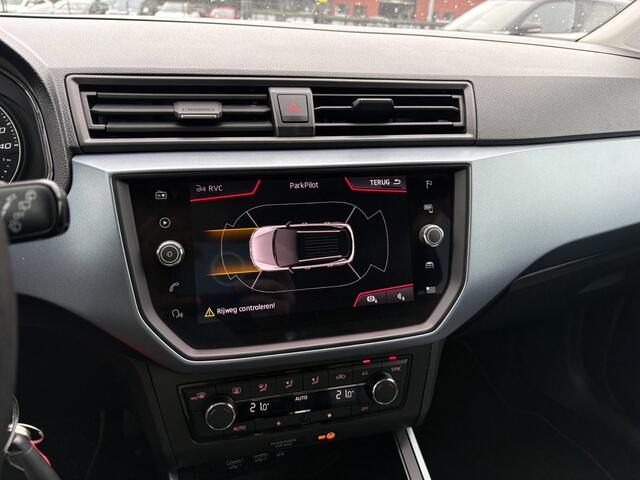 Seat Arona 1.0 TSI Style Business Intense Camera, trekhaak