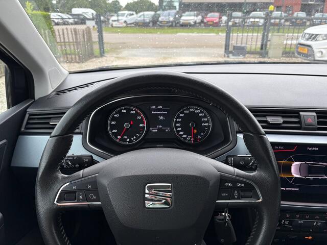 Seat Arona 1.0 TSI Style Business Intense Camera, trekhaak
