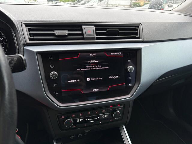 Seat Arona 1.0 TSI Style Business Intense Camera, trekhaak