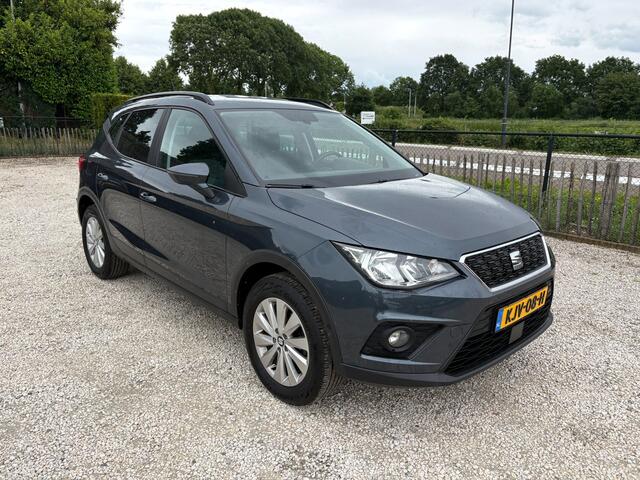 Seat Arona 1.0 TSI Style Business Intense Camera, trekhaak