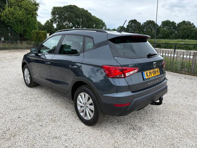 Seat Arona 1.0 TSI Style Business Intense Camera, trekhaak