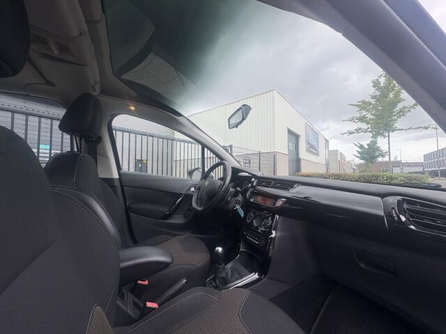 Citroen C3 1.6 e-HDi Selection Pano|Sensor|Clima|Lage km