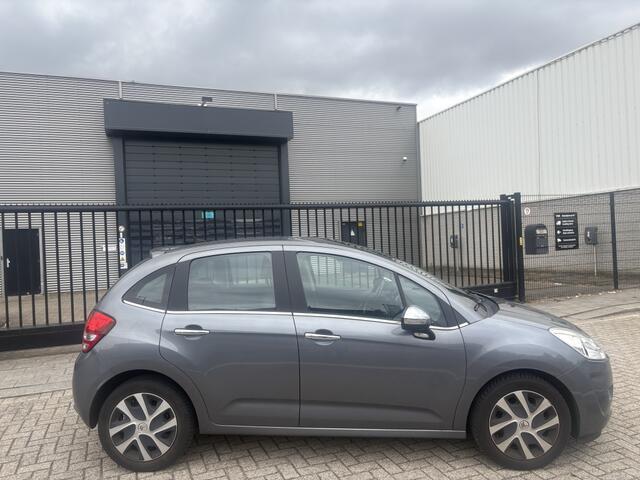 Citroen C3 1.6 e-HDi Selection Pano|Sensor|Clima|Lage km