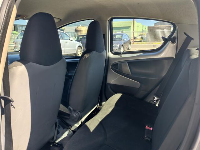 Toyota Aygo 1.0-12V XS / NAP /AIRCO / ZUINIGE AUTO /