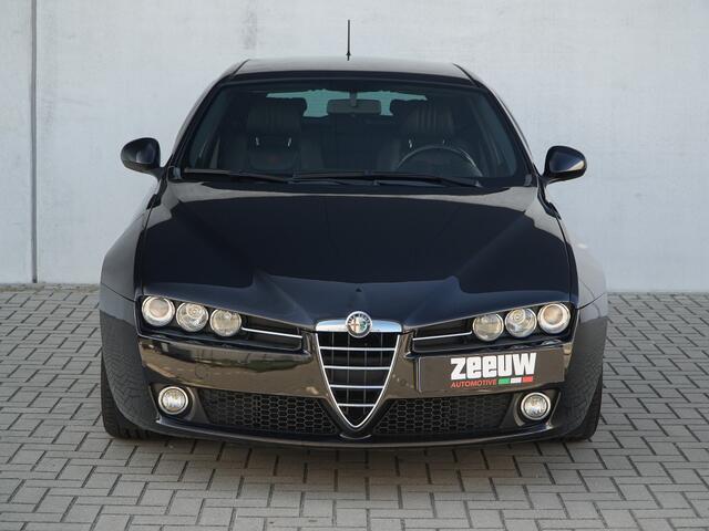 Alfa Romeo 159 Sportwagon 1.750 TBI Turbo 200 PK TI | Leder | Bose | Xenon | Cruise | 19