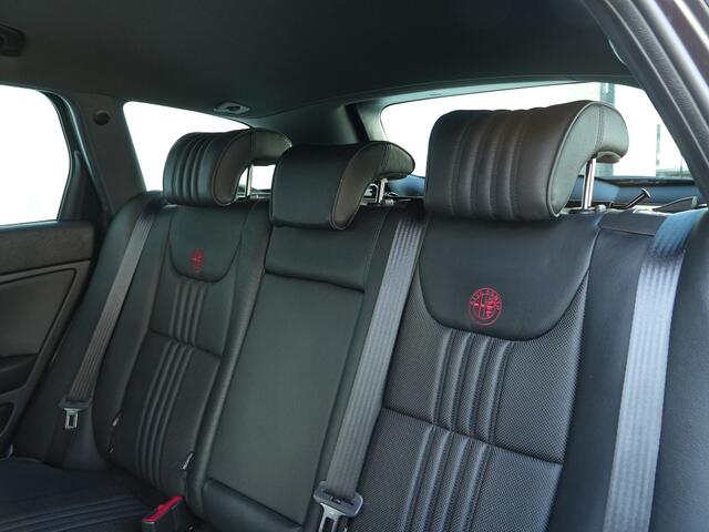 Alfa Romeo 159 Sportwagon 1.750 TBI Turbo 200 PK TI | Leder | Bose | Xenon | Cruise | 19