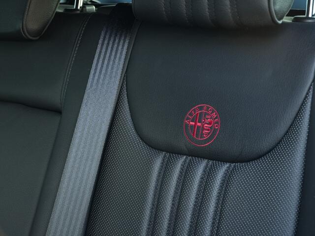 Alfa Romeo 159 Sportwagon 1.750 TBI Turbo 200 PK TI | Leder | Bose | Xenon | Cruise | 19